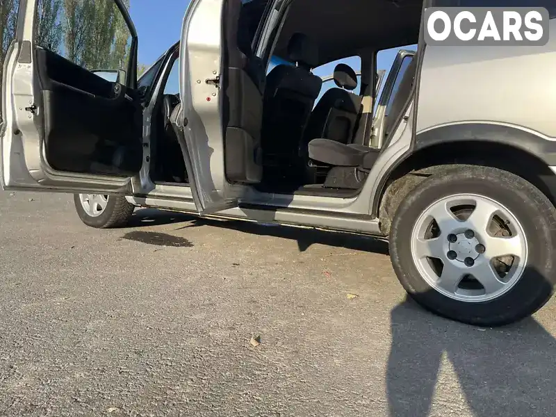 W0L0TGF75Y2250758 Opel Zafira 2000 Мінівен 1.8 л. Фото 3