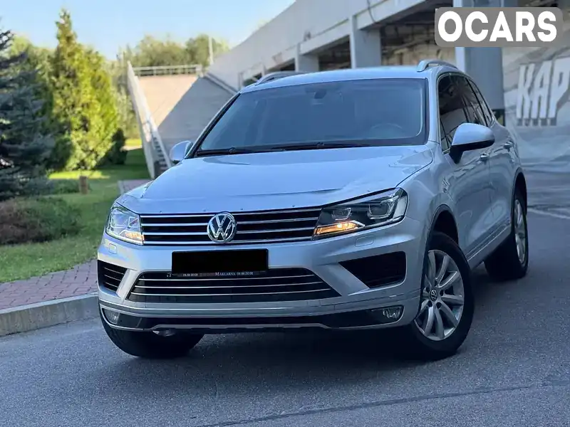 Позашляховик / Кросовер Volkswagen Touareg 2015 2.97 л. Автомат обл. Сумська, Охтирка - Фото 1/21