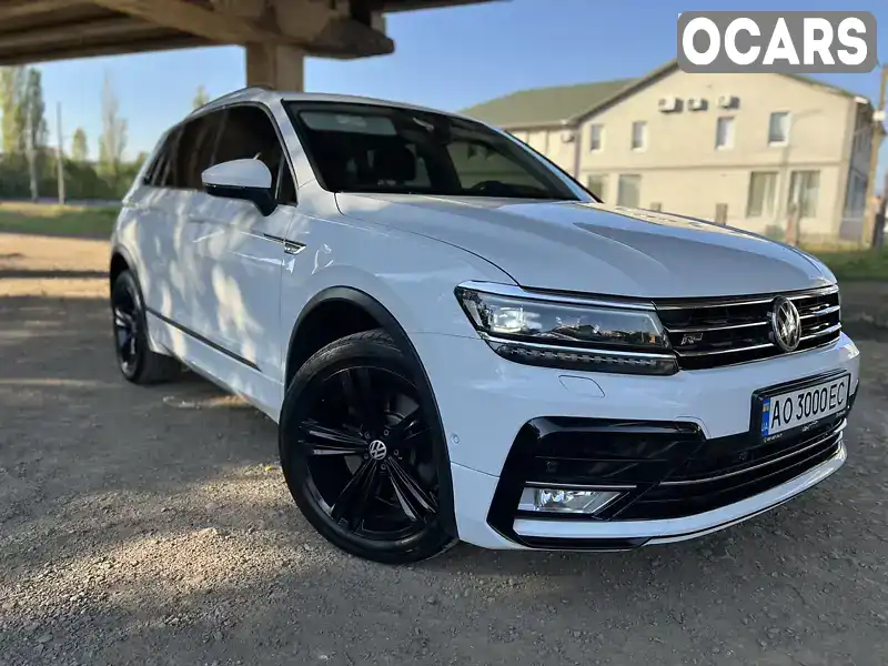 Позашляховик / Кросовер Volkswagen Tiguan 2016 1.97 л. Автомат обл. Закарпатська, Мукачево - Фото 1/21