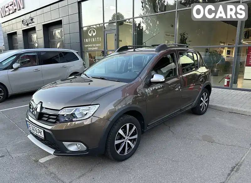 Хетчбек Renault Sandero StepWay 2021 0.9 л. Автомат обл. Дніпропетровська, Дніпро (Дніпропетровськ) - Фото 1/21