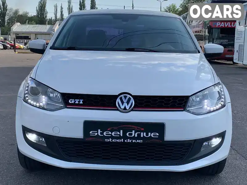 Седан Volkswagen Polo 2013 1.6 л. Ручна / Механіка обл. Одеська, Чорноморськ (Іллічівськ) - Фото 1/21