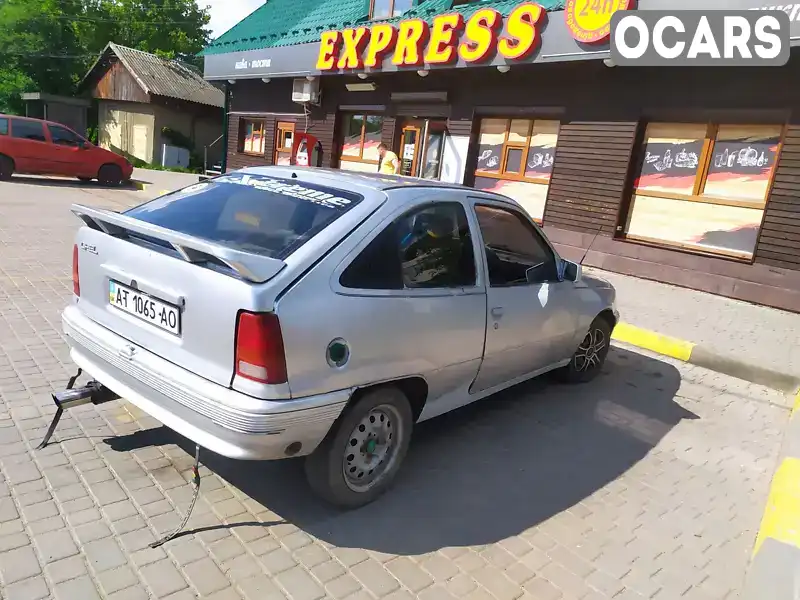 Седан Opel Kadett 1987 1.3 л. Ручна / Механіка обл. Івано-Франківська, Коломия - Фото 1/10