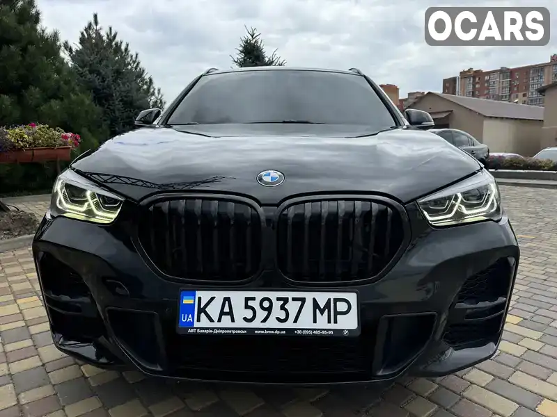 WBA11AD0305P08776 BMW X1 2019 Внедорожник / Кроссовер 2 л. Фото 2