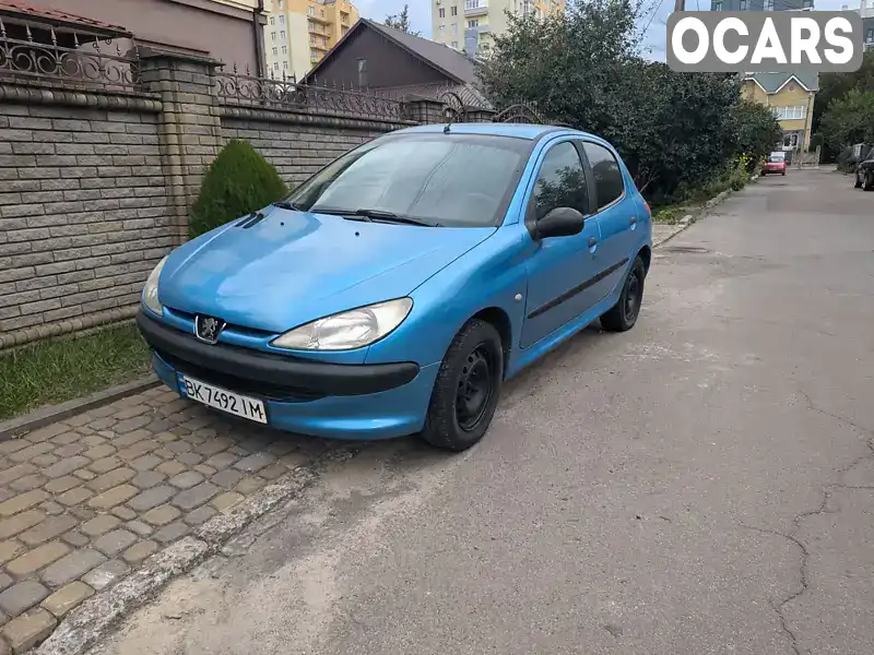 Хетчбек Peugeot 206 2001 1.36 л. Ручна / Механіка обл. Рівненська, Рівне - Фото 1/11