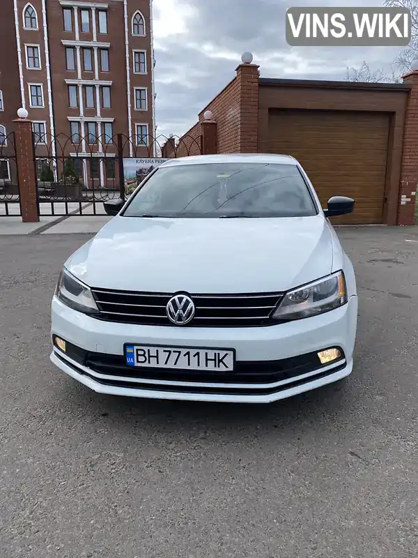 Седан Volkswagen Jetta 2016 1.8 л. Автомат обл. Одеська, Одеса - Фото 1/20