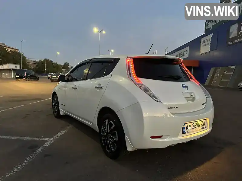 Хетчбек Nissan Leaf 2015 null_content л. обл. Вінницька, Вінниця - Фото 1/21