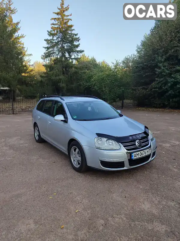 Універсал Volkswagen Golf 2009 1.6 л. Ручна / Механіка обл. Житомирська, Бердичів - Фото 1/21