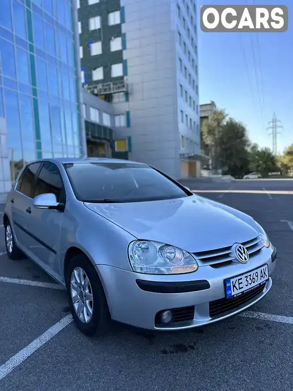 Хетчбек Volkswagen Golf 2004 1.6 л. Ручна / Механіка обл. Донецька, Покровськ (Красноармійськ) - Фото 1/8