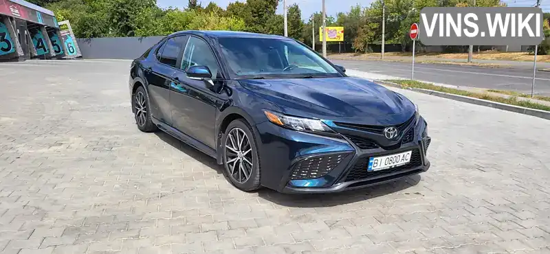 Седан Toyota Camry 2021 2.49 л. Автомат обл. Полтавська, Полтава - Фото 1/17