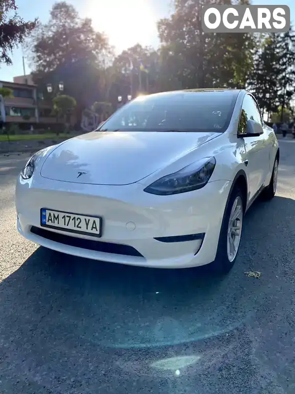 Позашляховик / Кросовер Tesla Model Y 2023 null_content л. Автомат обл. Житомирська, Звягель - Фото 1/19