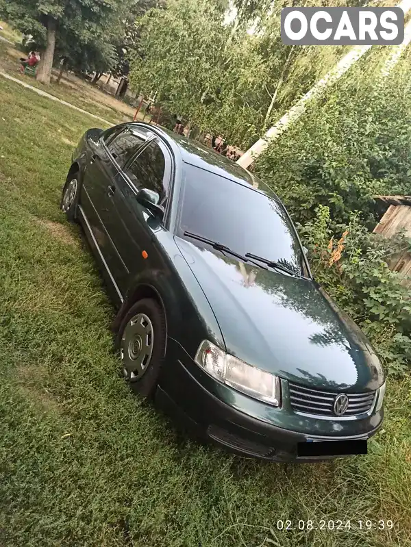 Седан Volkswagen Passat 1997 1.6 л. Ручна / Механіка обл. Харківська, Чугуїв - Фото 1/8