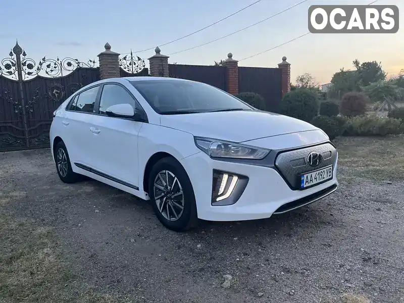 Ліфтбек Hyundai Ioniq 2021 null_content л. Варіатор обл. Київська, Київ - Фото 1/63