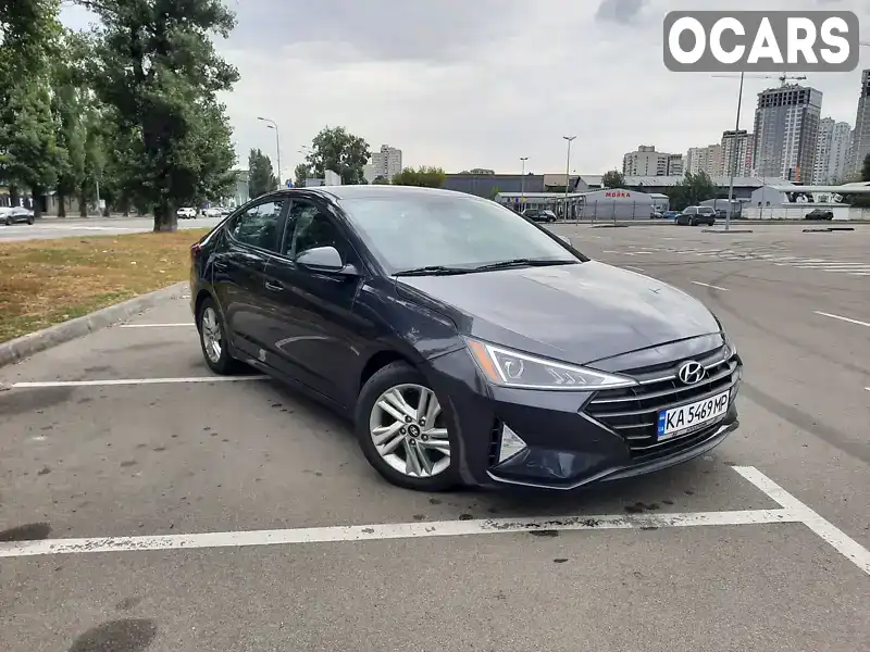 Седан Hyundai Elantra 2019 2 л. Автомат обл. Київська, Київ - Фото 1/21