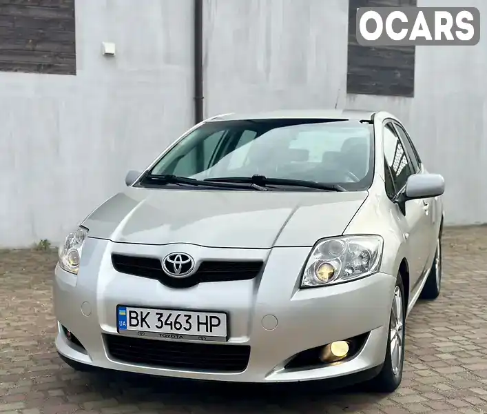 Хетчбек Toyota Auris 2008 2 л. Ручна / Механіка обл. Рівненська, Рівне - Фото 1/21