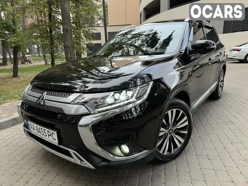 Позашляховик / Кросовер Mitsubishi Outlander 2018 2.4 л. Автомат обл. Київська, Бровари - Фото 1/21