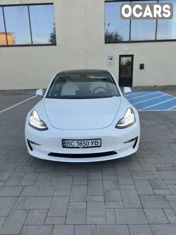 Седан Tesla Model 3 2018 null_content л. обл. Львівська, Стрий - Фото 1/21