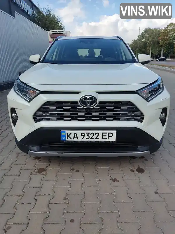 Позашляховик / Кросовер Toyota RAV4 2021 1.99 л. Автомат обл. Київська, Біла Церква - Фото 1/12