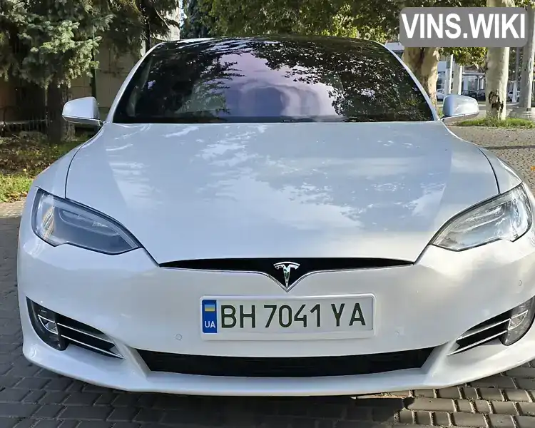 Седан Tesla Model S 2018 null_content л. обл. Одеська, Одеса - Фото 1/21