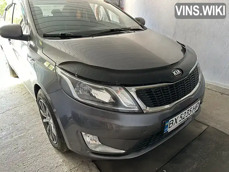 Седан Kia Rio 2013 1.4 л. Ручна / Механіка обл. Тернопільська, Тернопіль - Фото 1/8