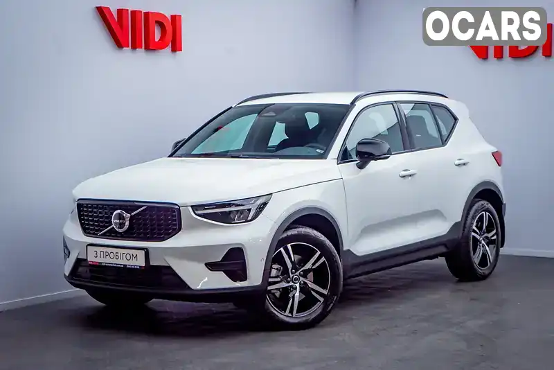 Позашляховик / Кросовер Volvo XC40 2023 2 л. Автомат обл. Київська, Київ - Фото 1/21