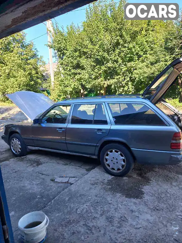 WDB1240801F075488 Mercedes-Benz E-Class 1988 Универсал 2 л. Фото 4