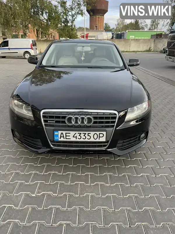 Седан Audi A4 2011 1.98 л. Автомат обл. Черновицкая, Черновцы - Фото 1/8