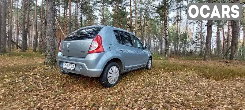 Хетчбек Dacia Sandero 2008 1.6 л. Ручна / Механіка обл. Житомирська, Житомир - Фото 1/11