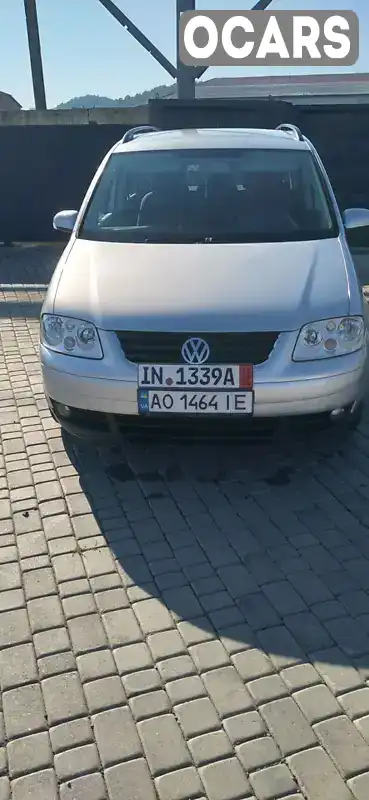 Мінівен Volkswagen Touran 2005 1.97 л. Ручна / Механіка обл. Закарпатська, Мукачево - Фото 1/21