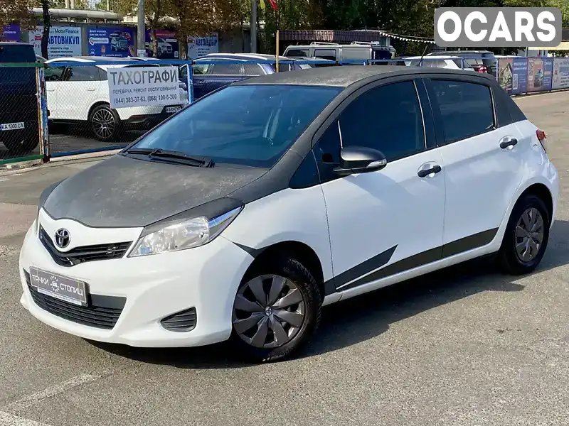 Хетчбек Toyota Yaris 2012 1 л. Ручна / Механіка обл. Київська, Київ - Фото 1/21