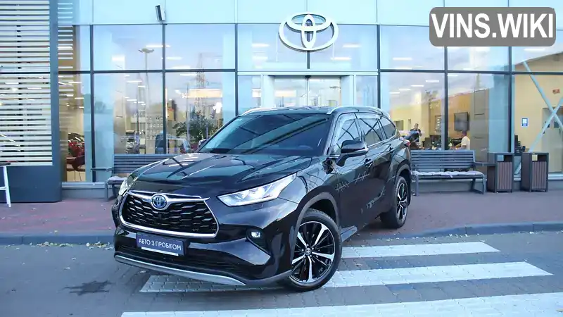 Позашляховик / Кросовер Toyota Highlander 2022 2.49 л. Варіатор обл. Київська, Київ - Фото 1/11