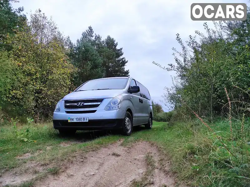 Мінівен Hyundai H-1 2008 2.5 л. Ручна / Механіка обл. Рівненська, Рівне - Фото 1/21