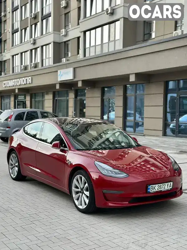 Седан Tesla Model 3 2018 null_content л. обл. Рівненська, Рівне - Фото 1/10