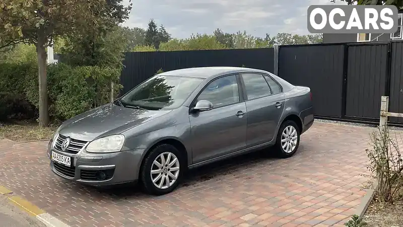 Седан Volkswagen Jetta 2010 1.9 л. Автомат обл. Закарпатська, Ужгород - Фото 1/21