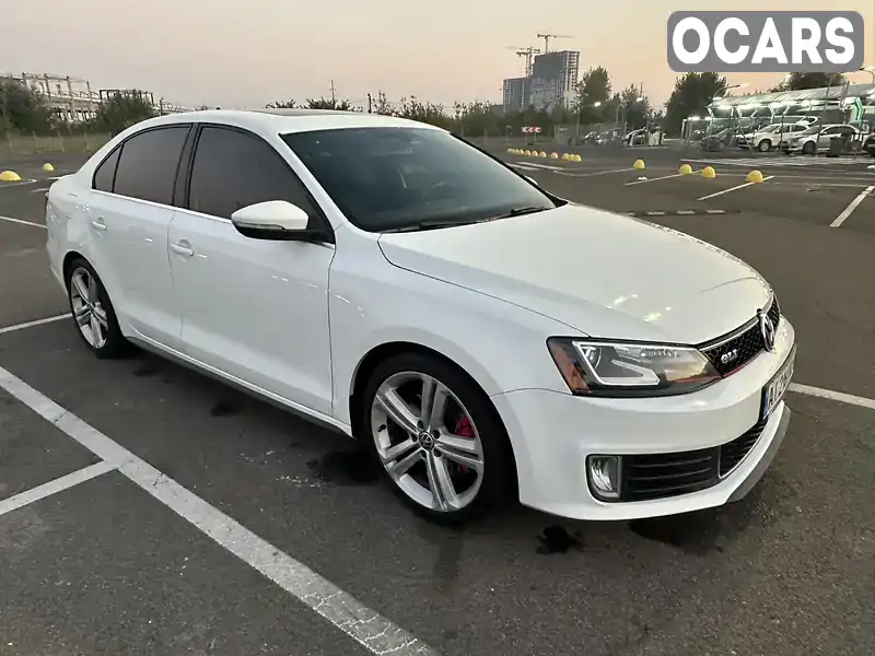 Седан Volkswagen Jetta 2014 1.98 л. Робот обл. Київська, Бориспіль - Фото 1/21