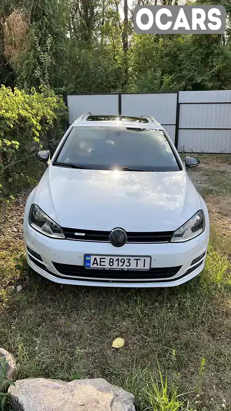 Універсал Volkswagen Golf 2015 2 л. Ручна / Механіка обл. Дніпропетровська, Кривий Ріг - Фото 1/16