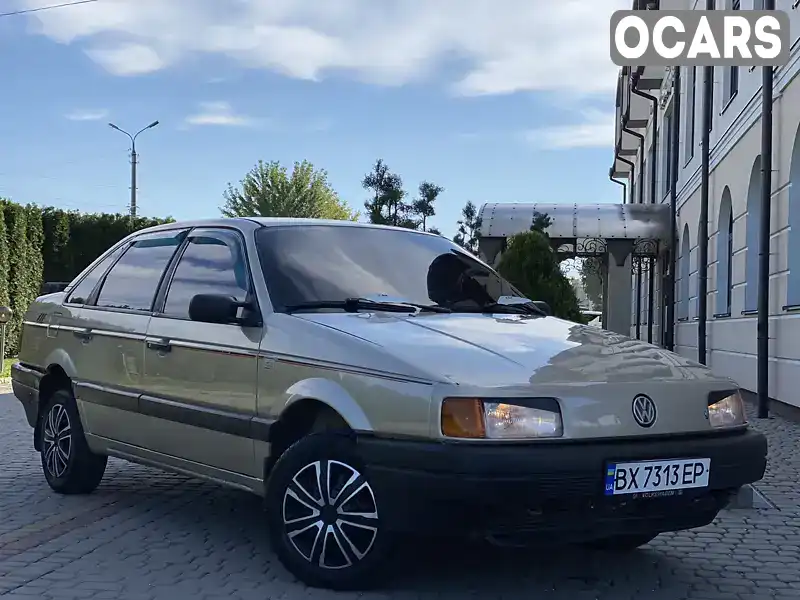 Седан Volkswagen Passat 1988 1.6 л. Ручна / Механіка обл. Хмельницька, Хмельницький - Фото 1/17