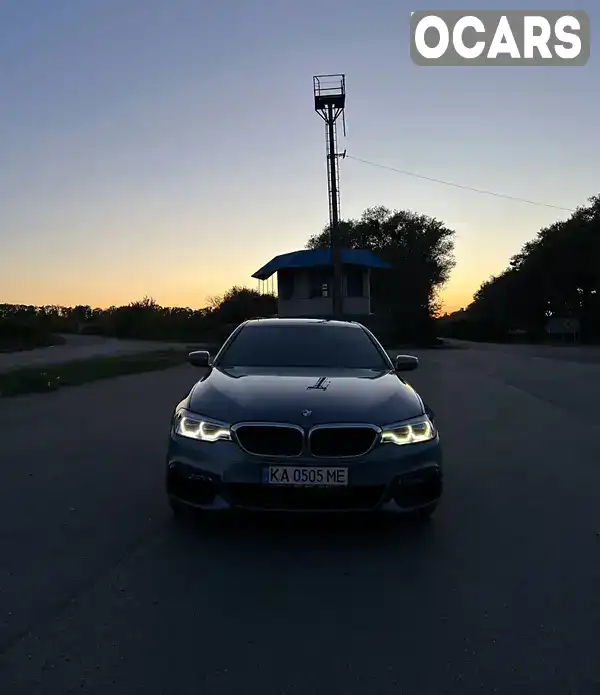 WBAJA7C54JWC74768 BMW 5 Series 2018 Седан 2 л. Фото 2