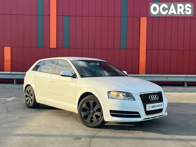 Хэтчбек Audi A3 2012 1.2 л. Автомат обл. Киевская, Киев - Фото 1/21