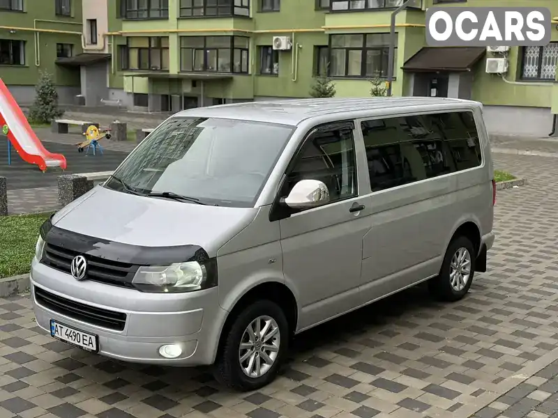 Мінівен Volkswagen Caravelle 2010 2 л. Автомат обл. Івано-Франківська, Яремче - Фото 1/21