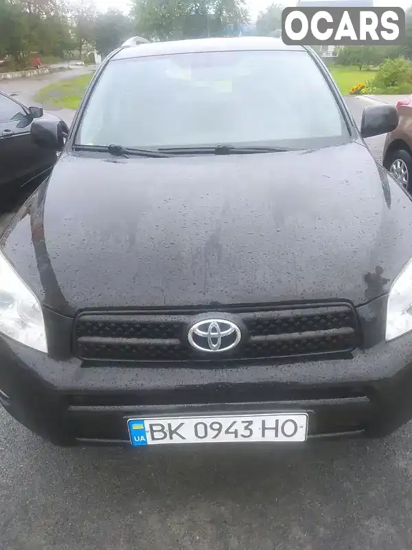 Позашляховик / Кросовер Toyota RAV4 2006 2.2 л. Ручна / Механіка обл. Рівненська, Рівне - Фото 1/8