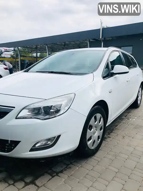 Универсал Opel Astra 2011 1.7 л. Ручная / Механика обл. Киевская, Ирпень - Фото 1/12