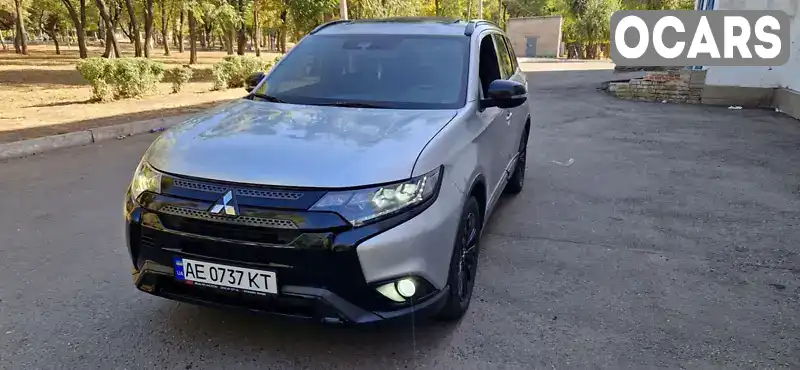 Позашляховик / Кросовер Mitsubishi Outlander 2020 2.36 л. Варіатор обл. Дніпропетровська, Кривий Ріг - Фото 1/21