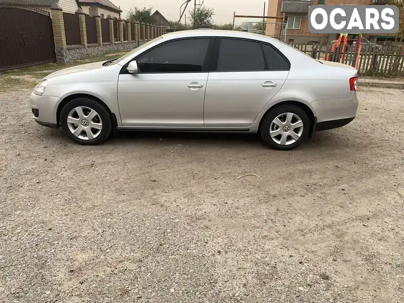 Седан Volkswagen Jetta 2007 1.6 л. Ручна / Механіка обл. Полтавська, Котельва - Фото 1/15