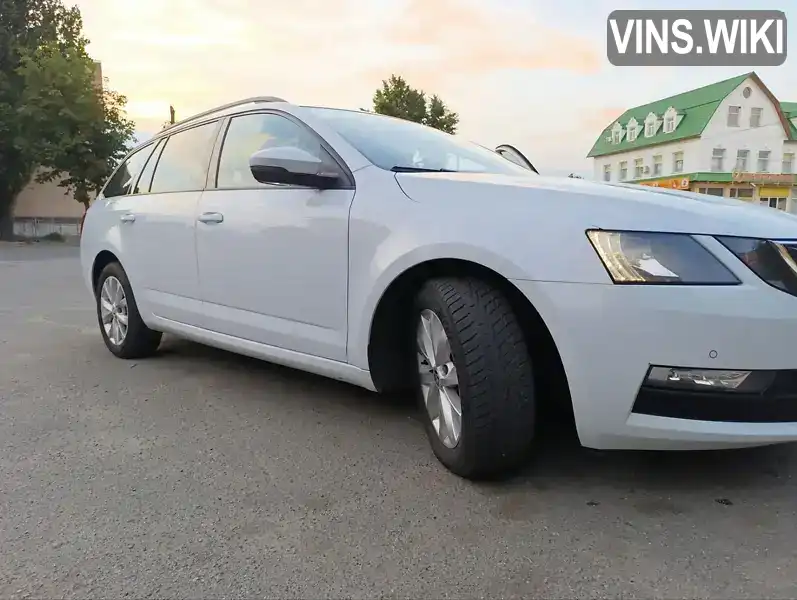 Універсал Skoda Octavia 2017 1.6 л. Ручна / Механіка обл. Черкаська, Шпола - Фото 1/17