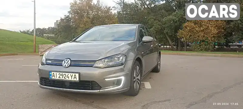 Хетчбек Volkswagen Golf 2015 null_content л. Автомат обл. Київська, Вишневе - Фото 1/11