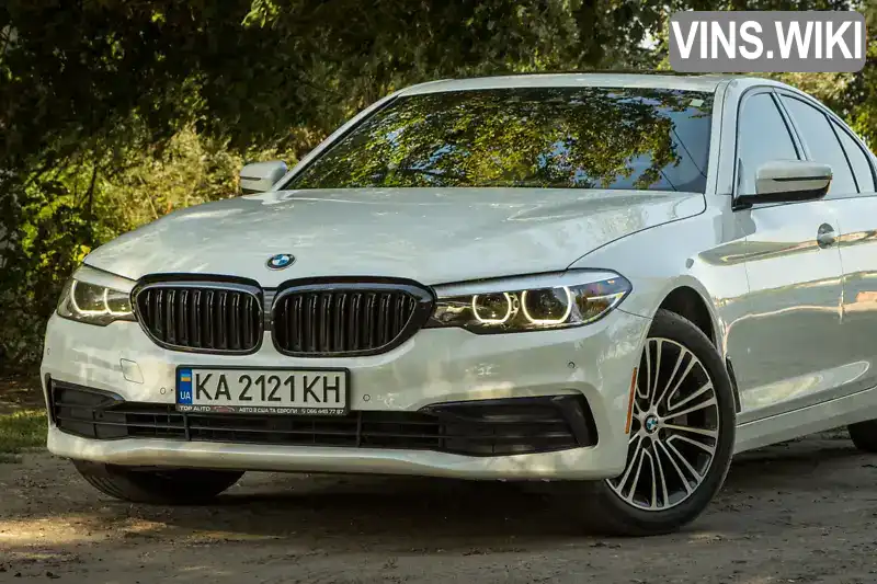 WBAJA7C52KWW02137 BMW 5 Series 2018 Седан 2 л. Фото 2