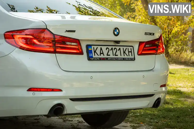 WBAJA7C52KWW02137 BMW 5 Series 2018 Седан 2 л. Фото 4