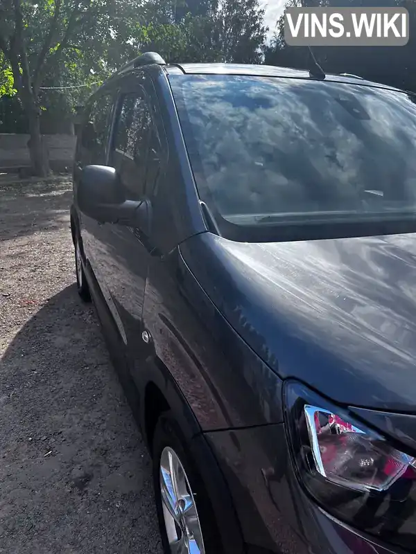 VR3EC9HPAKJ737875 Peugeot Rifter 2019 Мінівен 1.56 л. Фото 4