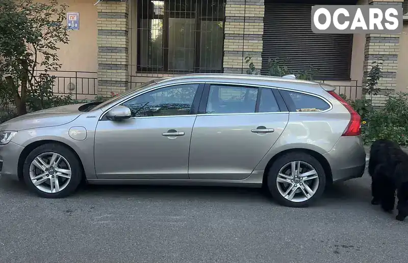 Універсал Volvo V60 2015 2.4 л. Автомат обл. Дніпропетровська, Дніпро (Дніпропетровськ) - Фото 1/13