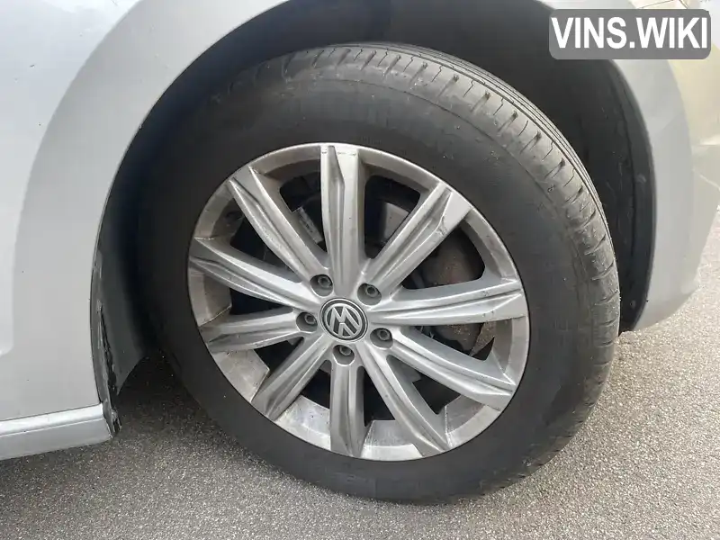 WVGZZZ1TZHW018653 Volkswagen Touran 2016 Мікровен 1.97 л. Фото 4